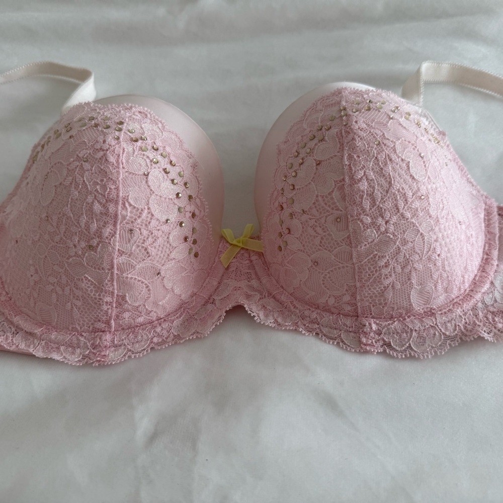 Victoria’s Secret Women’s Bra Size 32 DDD